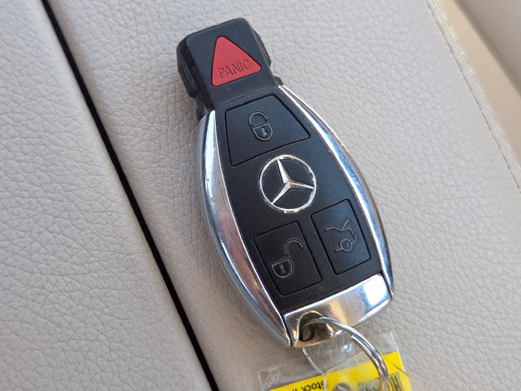 Used 2015 Mercedes-Benz C 300 4MATIC Sedan image 38