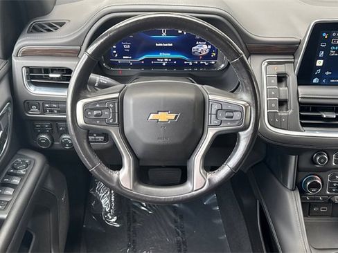 Used 2022 Chevrolet Tahoe LT w/ Luxury Package image 16
