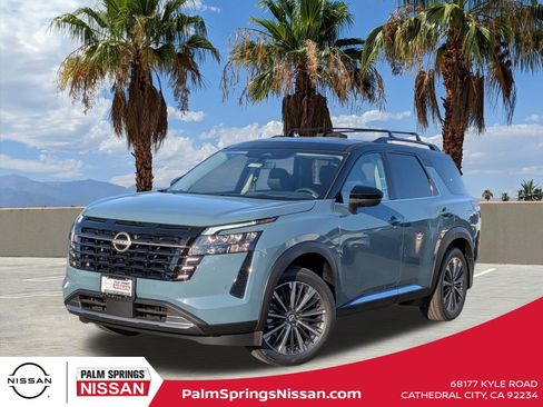 New 2026 Nissan Pathfinder Platinum FWD image 1