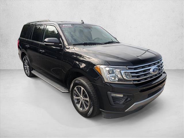 Used 2018 Ford Expedition XLT w/ Equipment Group 202A RWD image 3