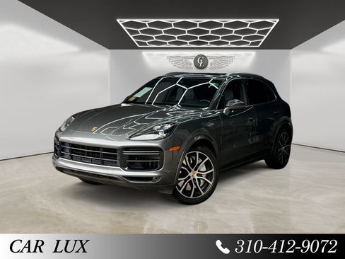 Used 2019 Porsche Cayenne Turbo AWD/4WD image 1