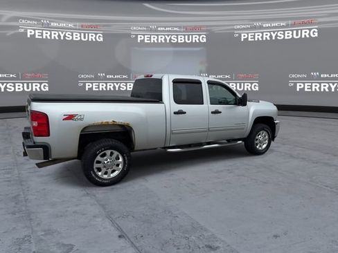 Used 2012 Chevrolet Silverado 2500 LT w/ Interior Plus Package AWD/4WD image 8