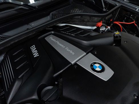 Used 2018 BMW X5 xDrive50i w/ M Sport Package image 62