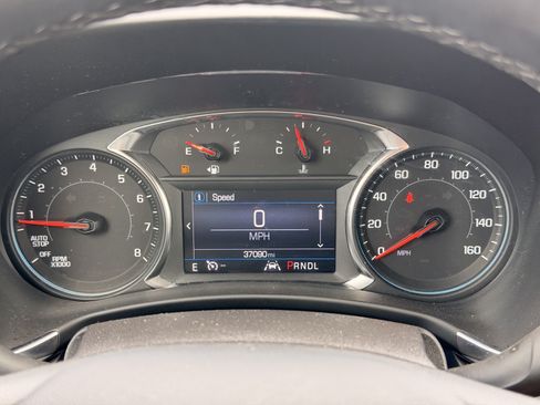 Used 2023 Chevrolet Equinox LT FWD image 21