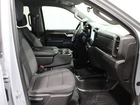 Used 2024 Chevrolet Silverado 1500 RST w/ Z71 Off-Road Package image 23