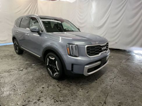 Used 2024 Kia Telluride S w/ S Sunroof Package AWD/4WD image 2