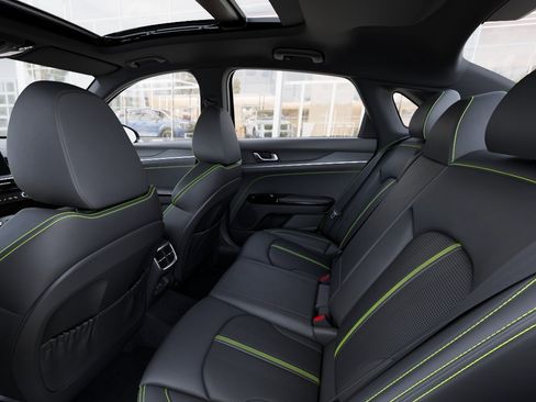 New 2026 Kia K5 GT w/ GT1 Package FWD image 18