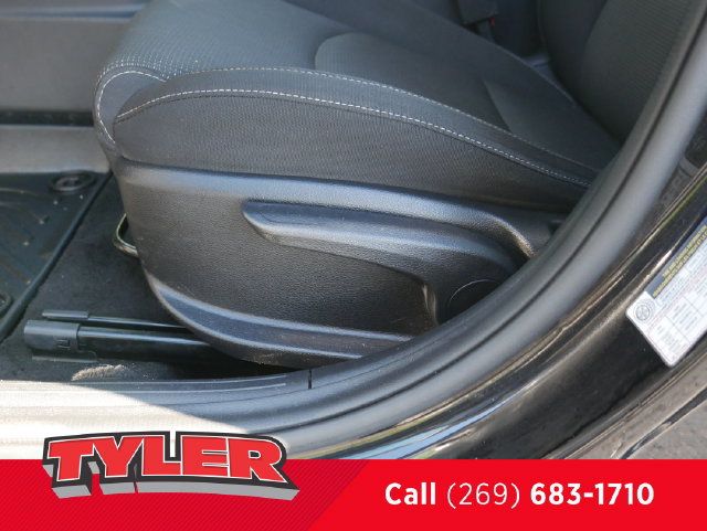 Used 2021 Kia Forte LXS FWD image 19