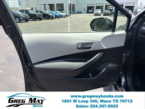 Used 2022 Toyota Corolla LE FWD image 10