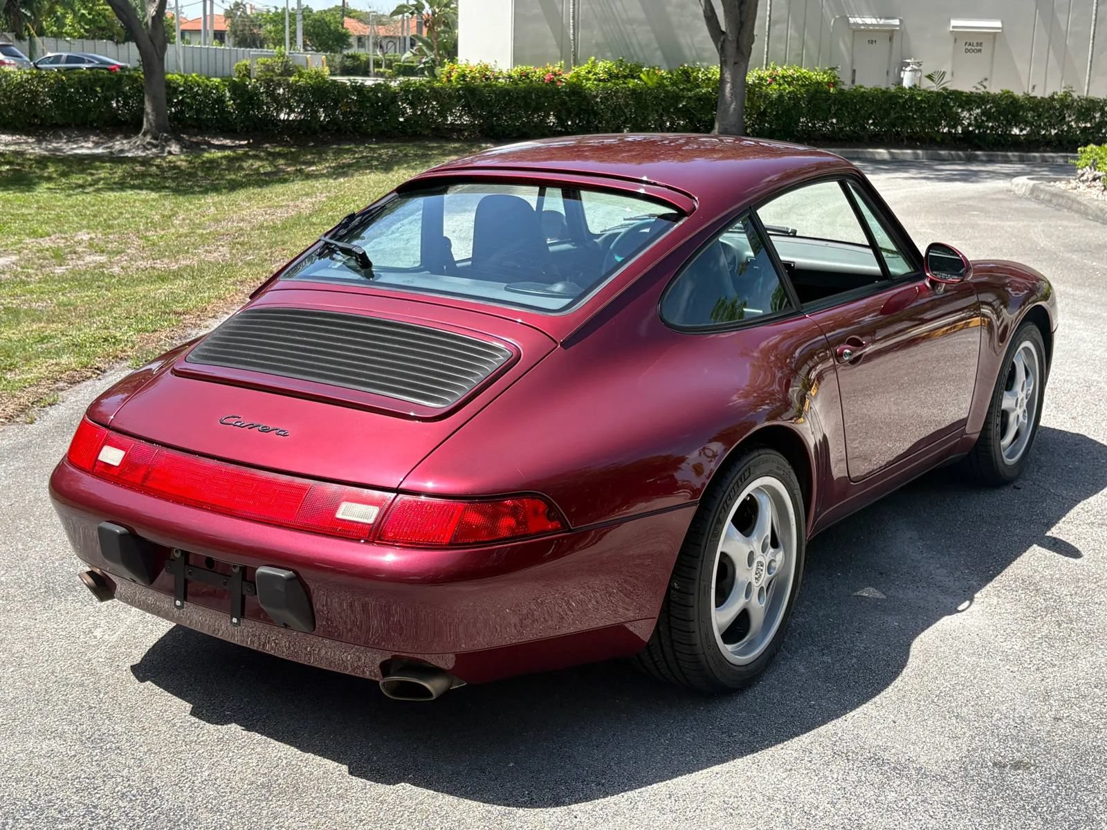 Used 1997 Porsche 911 Carrera image 7