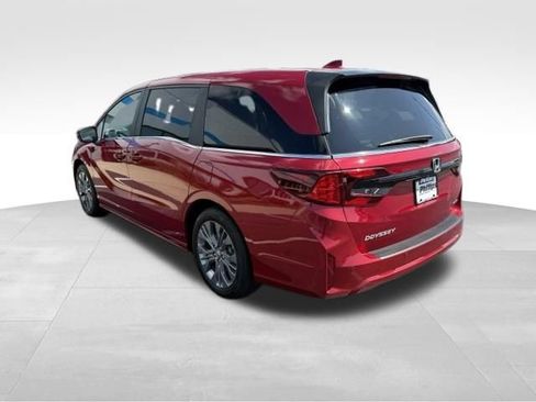 Used 2025 Honda Odyssey Touring image 10