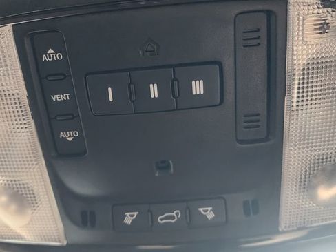 Used 2022 Dodge Durango SRT w/ Premium Interior Group AWD/4WD image 39