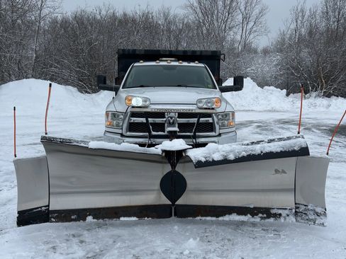 Used 2016 RAM 3500 Tradesman w/ Power & Remote Entry Group image 8