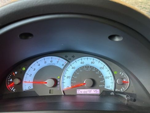 Used 2011 Toyota Camry SE image 8