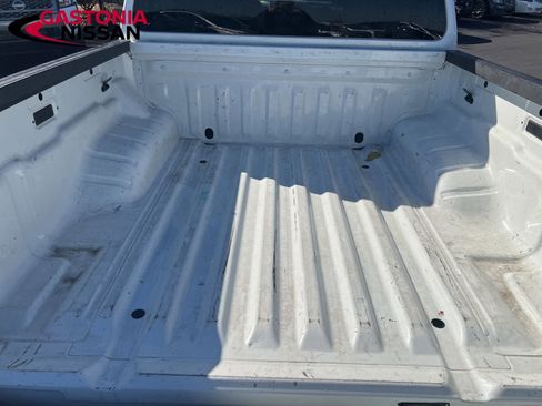 Used 2024 Nissan Frontier SV image 34