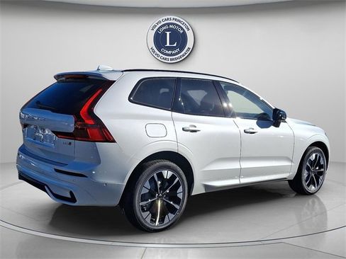 New 2026 Volvo XC60 B5 Plus w/ Protection Package Premier image 4