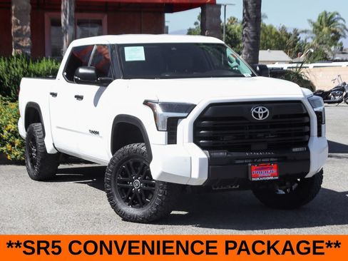 Used 2023 Toyota Tundra SR5 w/ SR5 Convenience Package RWD image 2
