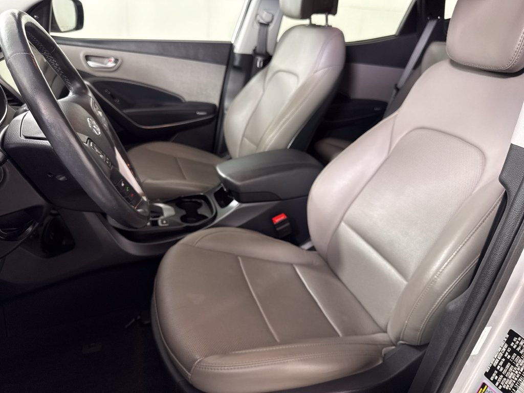 Used 2017 Hyundai Santa Fe Sport w/ 2.0T Ultimate Tech Package 05 FWD image 11