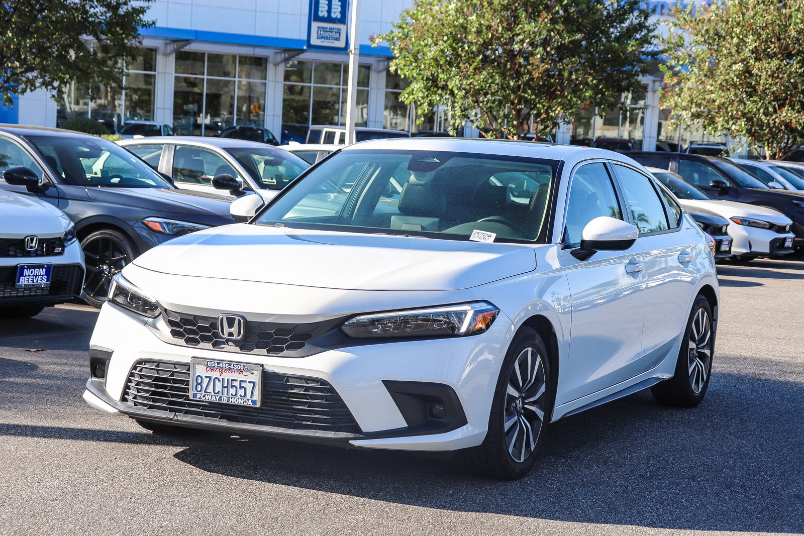 Used 2022 Honda Civic EX-L image 3