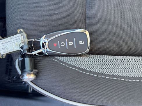 Used 2025 Chevrolet TrailBlazer LT image 22