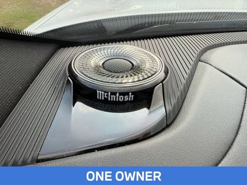 Used 2023 Jeep Grand Cherokee L Overland w/ Rear Seat Video Group I AWD/4WD image 4