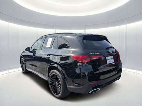 Used 2025 Mercedes-Benz GLC 300 image 5