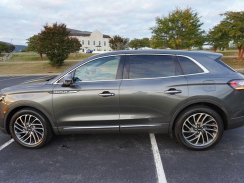 Used 2020 Lincoln Nautilus Reserve image 8