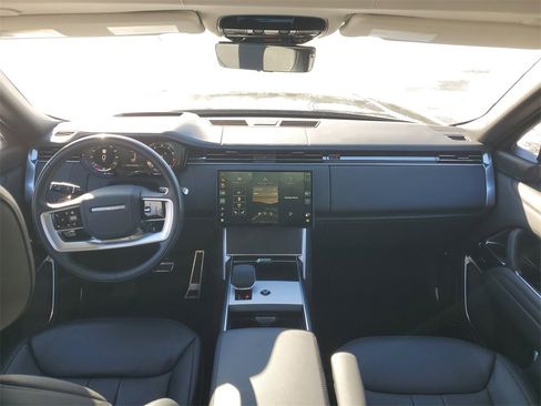 Used 2024 Land Rover Range Rover Autobiography image 25