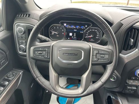 Used 2021 GMC Sierra 1500 Denali w/ Denali Ultimate Package image 16