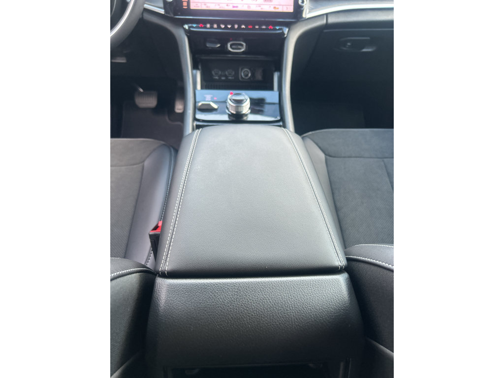 New 2027 Jeep Grand Cherokee Altitude AWD/4WD image 12