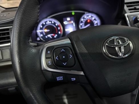 Used 2017 Toyota Camry XLE image 13