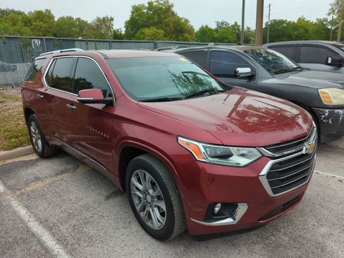 Used 2020 Chevrolet Traverse Premier image 1