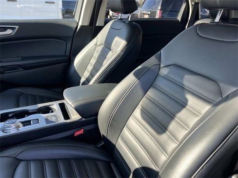 Used 2024 Ford Edge SEL w/ Convenience Package image 30