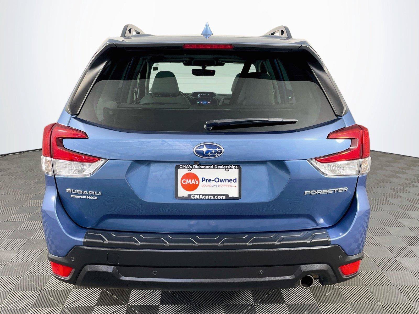 Certified 2023 Subaru Forester Limited AWD/4WD image 9