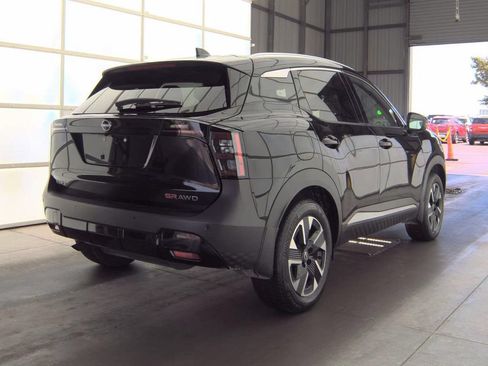 Used 2025 Nissan Kicks SR w/ Illumination Package AWD/4WD image 3