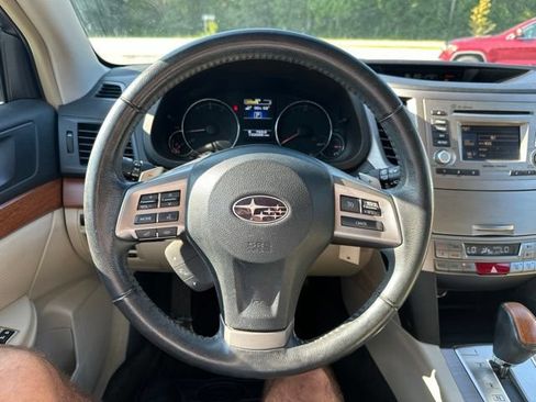 Used 2013 Subaru Outback 2.5i Limited AWD/4WD image 22