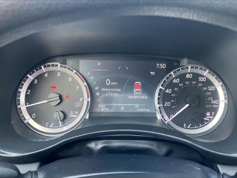 Used 2023 Toyota Highlander L FWD image 25