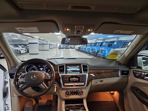 Used 2015 Mercedes-Benz GL 320 BlueTEC 4MATIC image 9