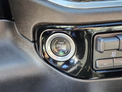 Used 2022 GMC Sierra 1500 Elevation w/ Elevation Premium Package image 23