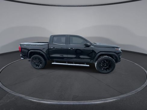 Certified 2023 GMC Canyon Denali w/ Denali Black Edition image 4