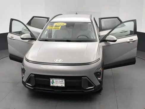 Used 2024 Hyundai Kona SEL FWD image 10