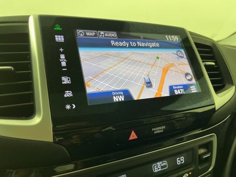 Used 2016 Honda Pilot Elite image 12