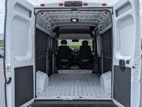 Used 2025 RAM ProMaster 2500 w/ Convenience Group FWD image 13