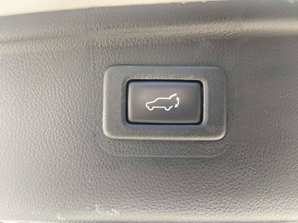 Used 2019 Subaru Outback 3.6R Touring AWD/4WD image 10