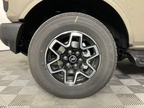 New 2025 Ford Bronco Outer Banks image 10