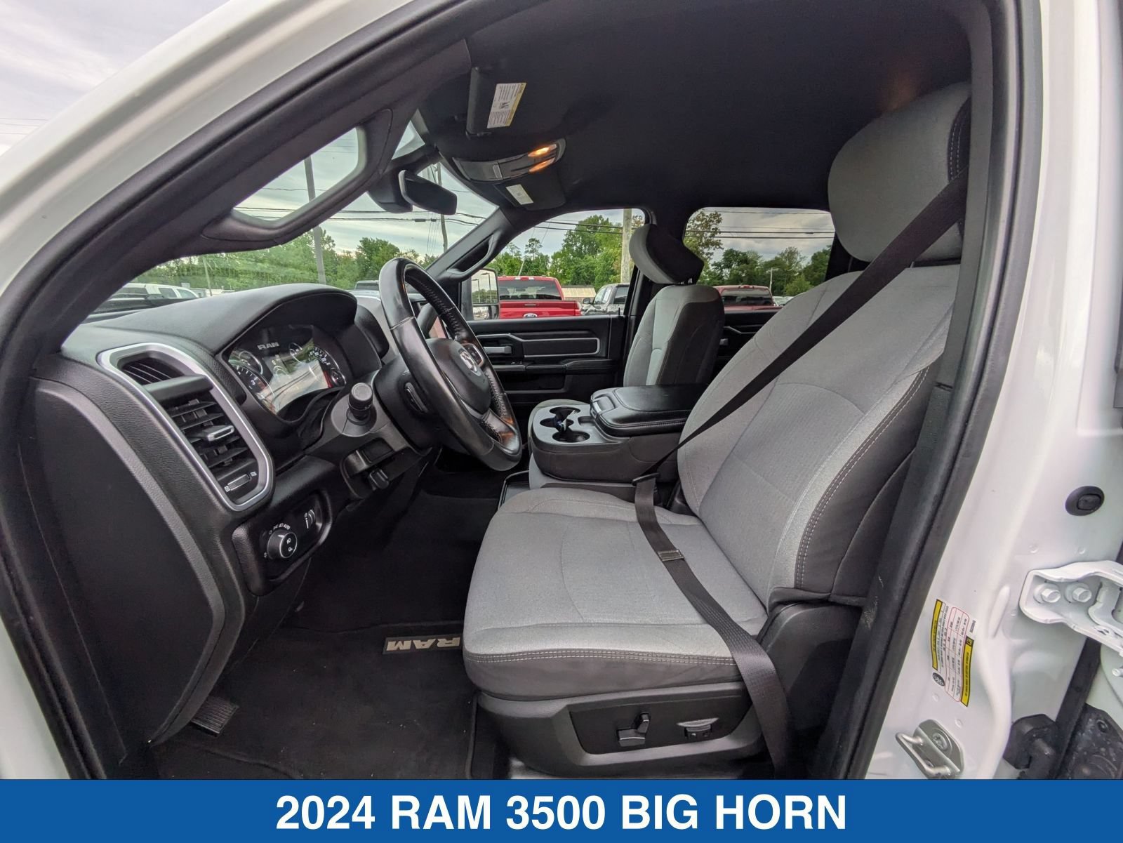 Used 2024 RAM 3500 Big Horn AWD/4WD image 26