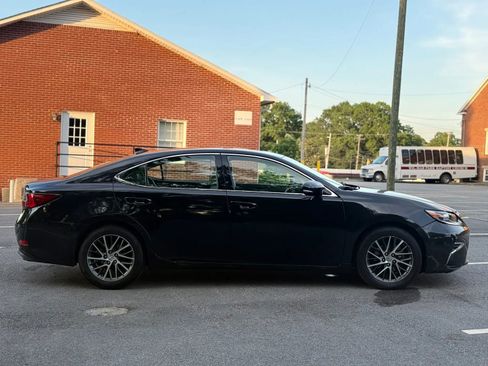 Used 2016 Lexus ES 350 w/ Navigation System Package FWD image 7