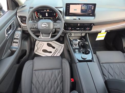 New 2026 Nissan Rogue Platinum AWD/4WD image 8