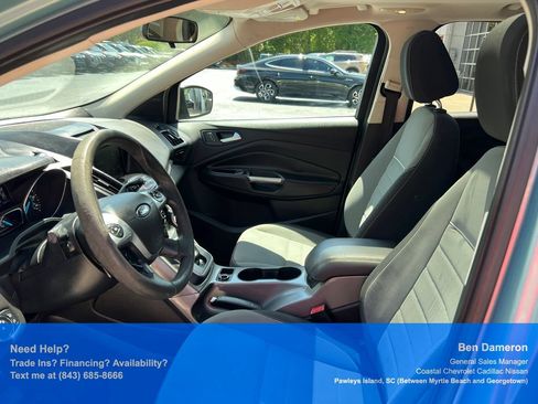 Used 2013 Ford Escape SE FWD image 8