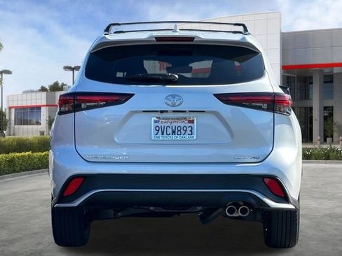 Certified 2025 Toyota Highlander XSE image 7